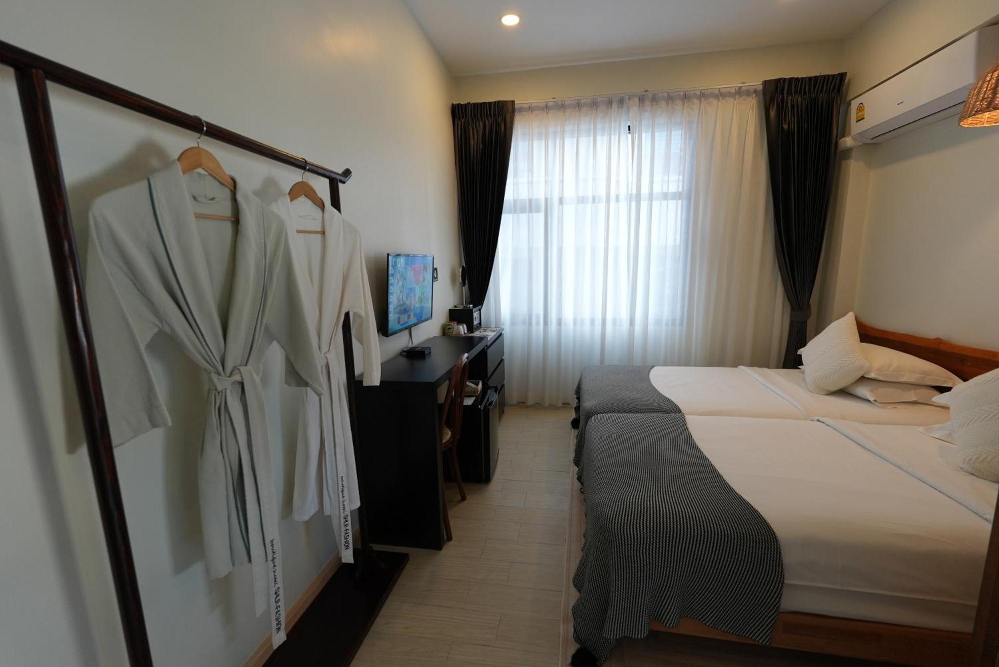 Yolo Bangkok Boutique Hotel Exterior foto